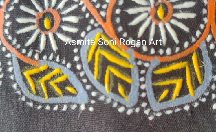 Rogan painting leaves