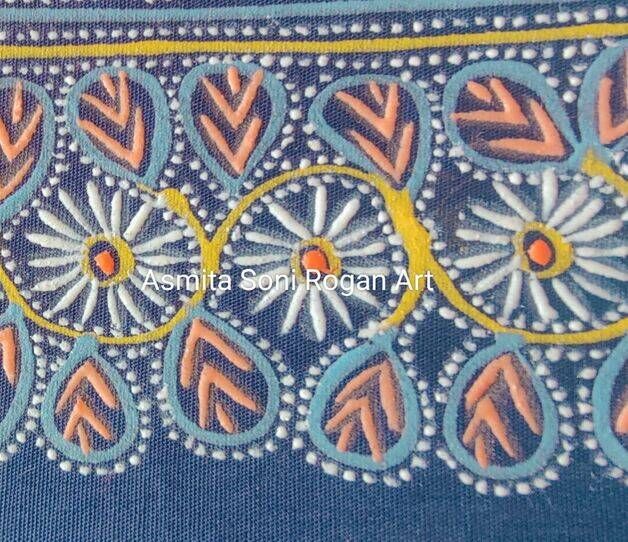 innumerable dots to decorate the Kalpavriksha